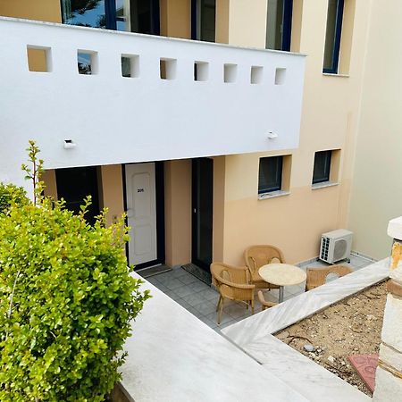 Sea Breeze Apartments Chios Monolia المظهر الخارجي الصورة