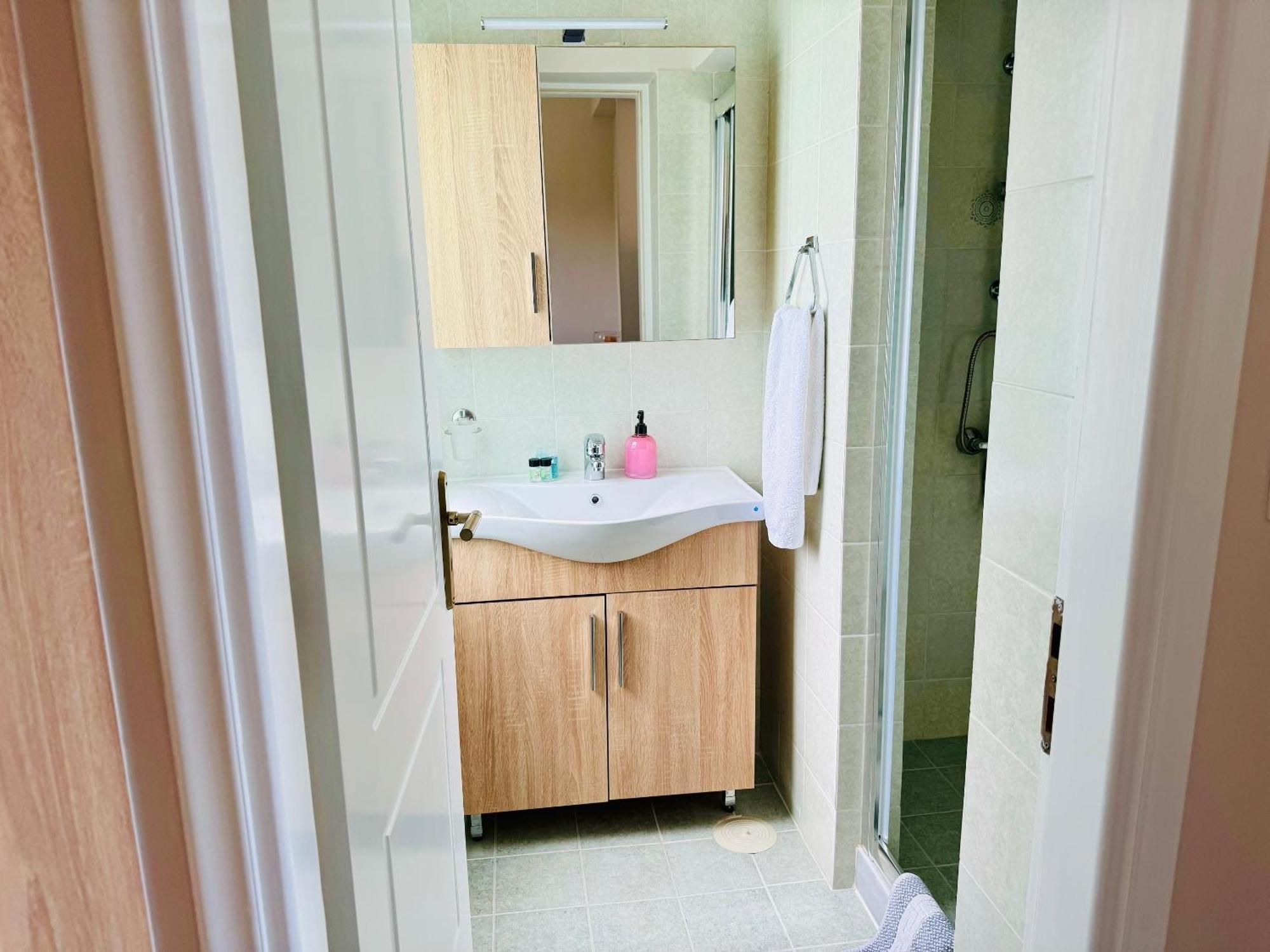 Sea Breeze Apartments Chios Monolia المظهر الخارجي الصورة