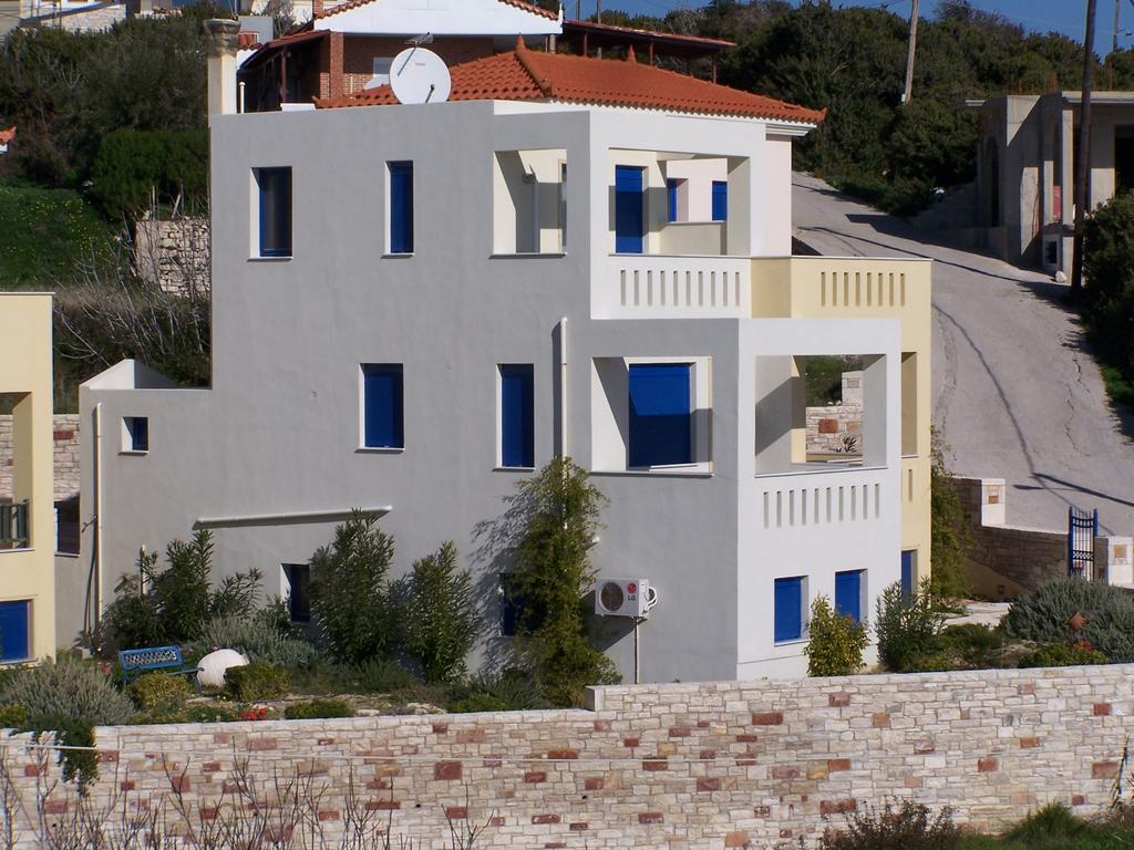 Sea Breeze Apartments Chios Monolia المظهر الخارجي الصورة